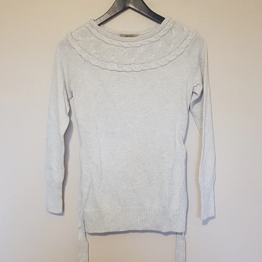 *SOLD* RW&CO. grey knit neckline detail with belt long sleeve sweater sz S - Picture 4 of 7